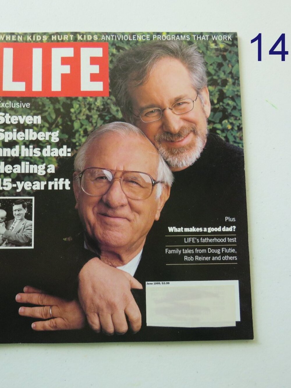 1999 - 2000 Life Magazines - Vintage Ads, Pop Culture, News, Science, Sports